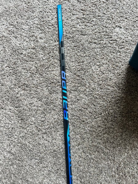 Bauer Nexus Sync Stick, Right- 40 Flex -P28