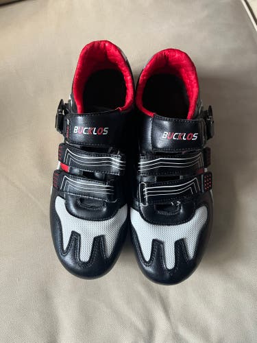 Black Used Unisex  Cycling Shoes M 6.5/ Euro 40