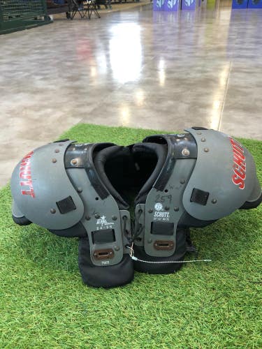 Used XS Youth Schutt Jr Pro Shoulder Pads