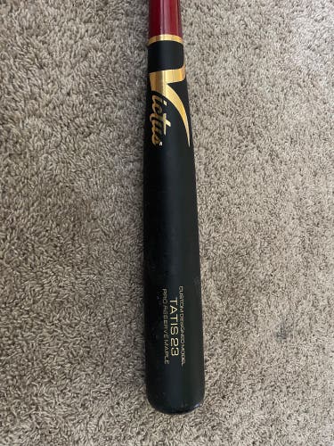 Victus custom design model Tatis 23 pro maple reserve