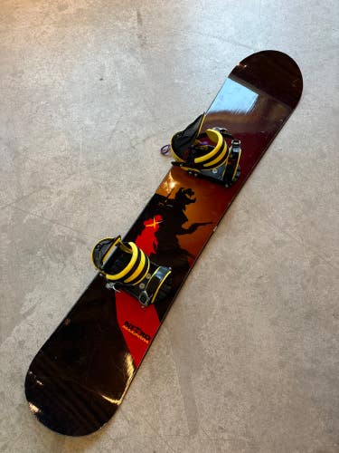 Used Men’s Nitro Magnum Snowboard All Mountain With Bindings True Twin