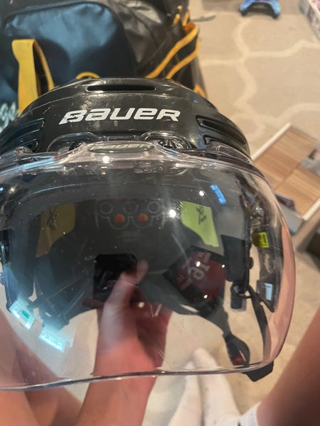 Used Large Bauer Re-Akt 75 Helmet