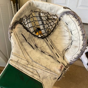 Ben Bishop Unbranded True 20.1 Pro Return Glove