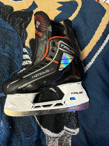 True HZRDUS 7X SKATES 5.5