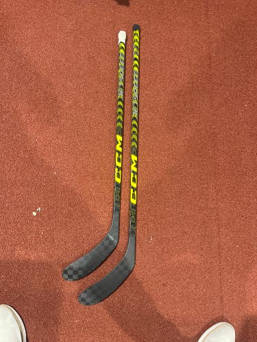 Used Left Hand Youth CCM JetSpeed 2 Stick Bundle P28 10 Flex