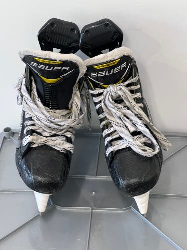 Used Bauer Size 4 Supreme 3S Pro Hockey Skates