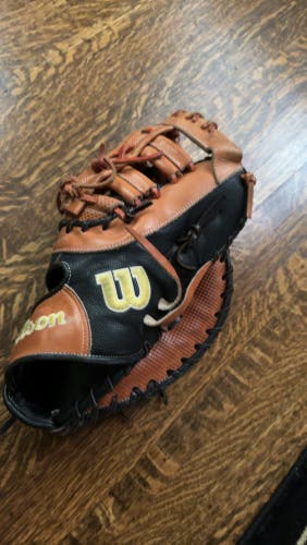Used Wilson A2000 First Baseman Mitt 12.5”