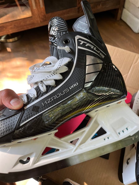 New Senior True Regular Width Pro Stock 7.5 Hazardus Pro Hockey Skates