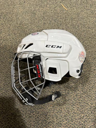 White Used Youth CCM Fitlite 3DS Helmet