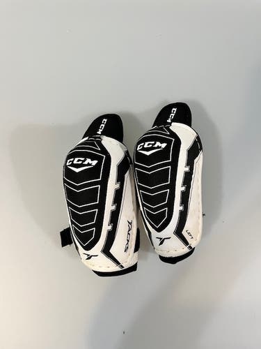 Used Junior Large CCM Tacks 1052 Elbow Pads