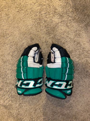 PRO STOCK CEDAR RAPIDS ROUGHRIDERS CCM Gloves 14”