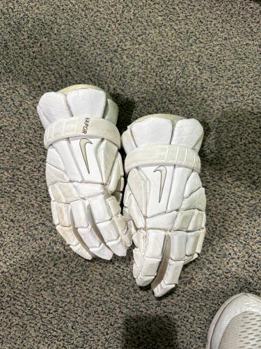 White Used Nike Vapor Elite Lacrosse Gloves 13"