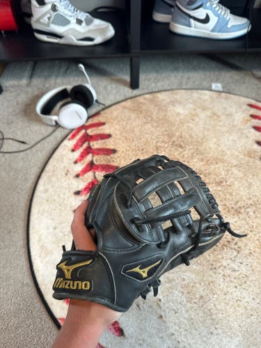 Used  Infield 11.5" Pro Limited Edition Baseball Glove