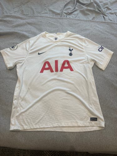 Son Tottenham XL White Nike Soccer Jersey - Great Condition