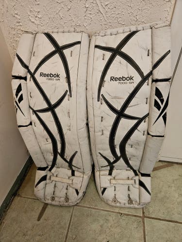 Used 33" Reebok 7k Goalie Leg Pads Pro Stock