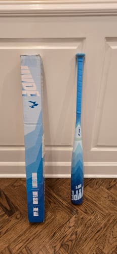 New 2024 Easton Hype Fire Artic Flame USSSA Certified Bat (-8) Composite 22 oz 30"