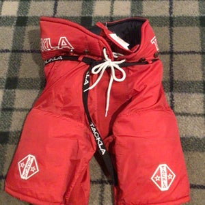 Tackla 700 Junior red Hockey Pants 160