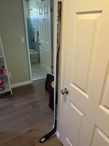 NEW BAUER VAPOR HYP2RLITE 77 FLEX P92 RIGHT HANDED HOCKEY STICK