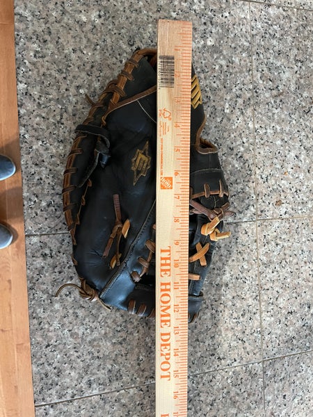 Easton EPG 35 BY Professional 1st baseman mitt