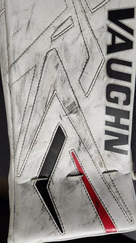 Used Vaughn Vision 9500 Full Right hand blocker white