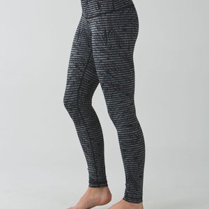 Lululemon Wunder Under Pant Full-On Luon Stripe Play Slate Black Size 2 Yoga Gym
