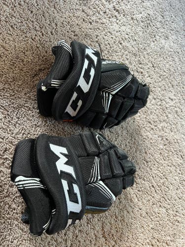 Used  CCM 12" Tacks 7092 Gloves