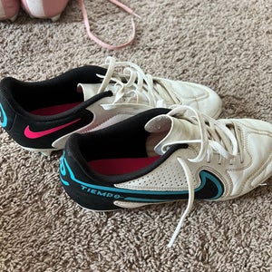 White Used Women's Nike Cleats