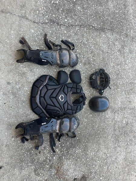 Evoshield Catchers Gear With 2 Piece Mask
