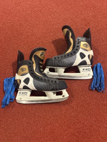 Used Senior CCM Tacks 252 Hockey Skates Regular Width 8