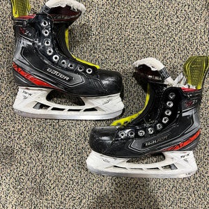 Used Junior Bauer Vapor X2.9 Hockey Skates Regular Width Size 3