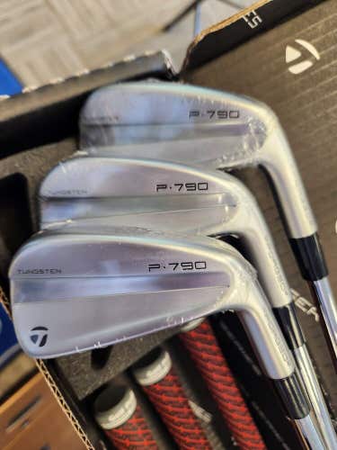 Taylormade P790 5-pw Modus 105 Regular Flex Standard Specs