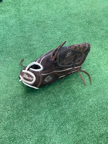 Brown Used Kid Pitch (9YO-13YO) Wilson A800 Right Hand Throw Outfield Baseball Glove 12.5"