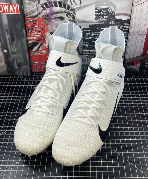 Nike Alpha Menace Elite 2 Flyknit Men display picture 1