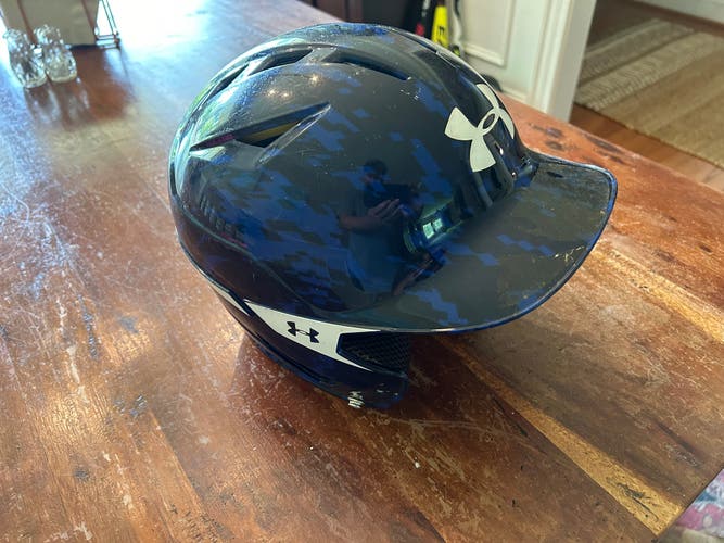 Under Armor Youth Batting helmet - 6.5”-7.5” - USBH2-100 - Used/Great Condition