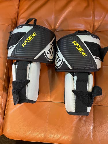 Warrior Ritual X3 E Goalie Knee Pads (Jr. L)