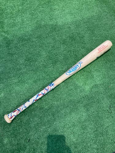 Used Louisville Slugger Youth Select Maple YC243 Bat 29"