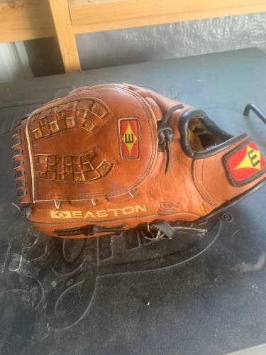 Left hand throw baseball glove