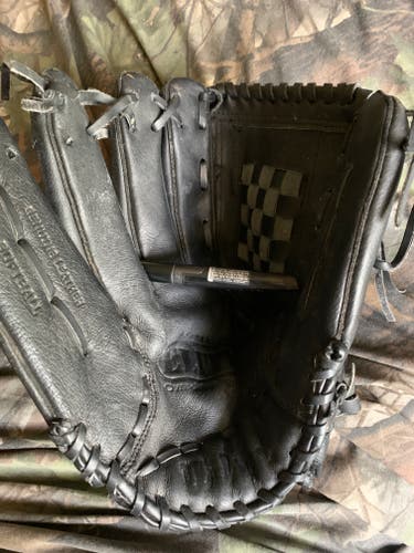 Used Wilson Oversized Pocket Softball Glove