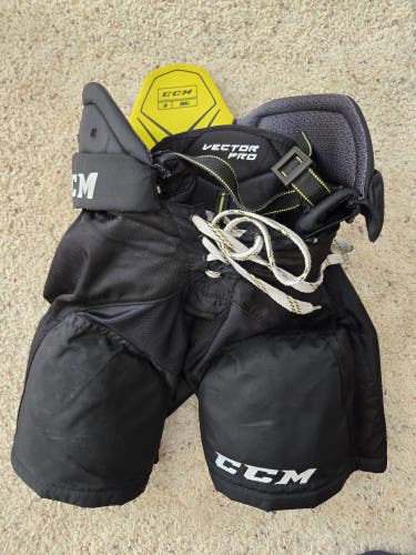 Used Junior Small CCM Vector Pro Hockey Pants