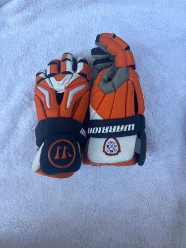 Warrior Burn Pro Lacrosse Gloves (Best in the West showcase)