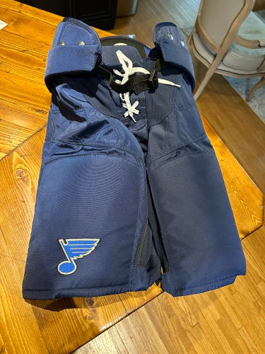 Warrior Hockey pants medium