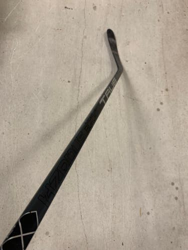 Used Junior True Hzrdus 9X Hockey Stick Right Handed TC2.5