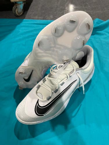 White Used Size 13 Men's Nike React Metal Cleats