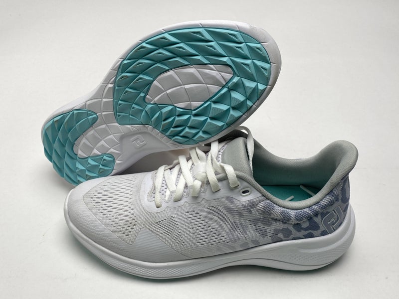 FootJoy FJ Flex Spikeless Golf Shoes White Leopard Women's SZ 6 ( 95767 )