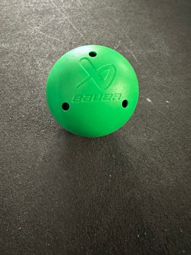 New Bauer Hockey Stick-Handling Training Ball (1063972)