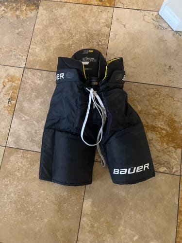 Used Intermediate Black Hockey Pants