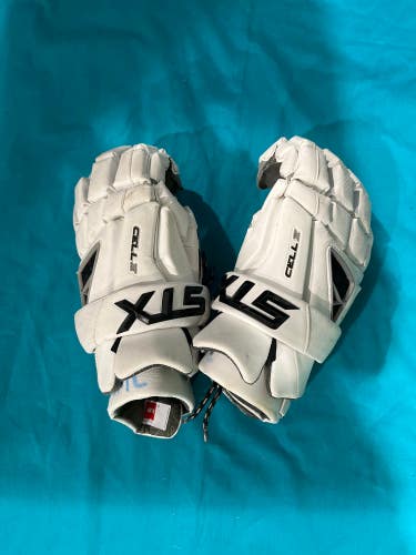 White Used STX Cell IV Lacrosse Gloves Medium