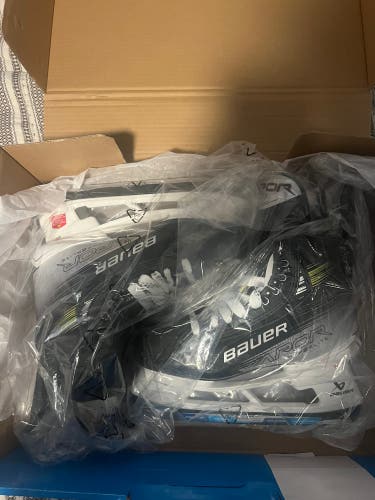 Bauer Hyperlite 2 Skates