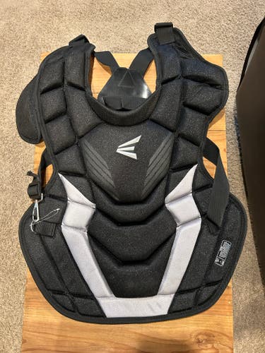 New Easton Gametime Catcher's Chest Protector