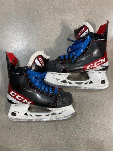 Used Intermediate CCM JetSpeed FT475 Hockey Skates Size 4